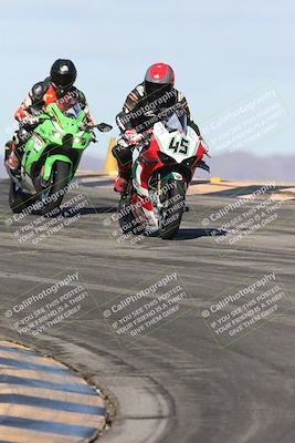 media/Nov-16-2025-Race Pace (Sun) [[8c5fa54630]]/Verified Riders/1-Turns 9 and 10 (925am)/